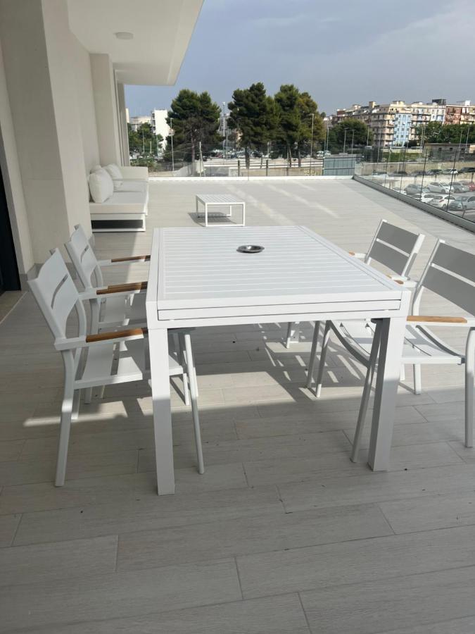 Sea Sense Suite 1 Бари Екстериор снимка