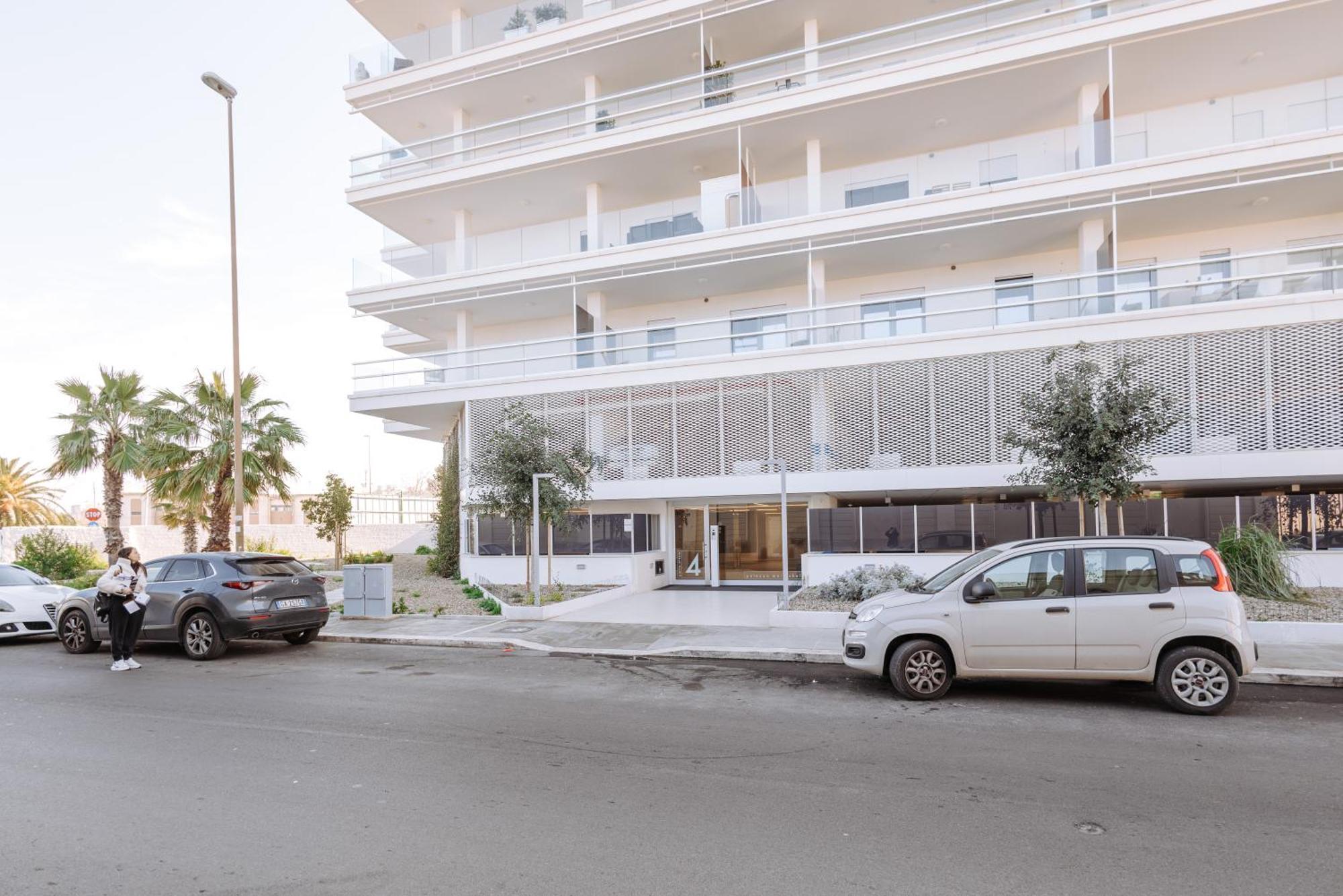 Sea Sense Suite 1 Бари Екстериор снимка